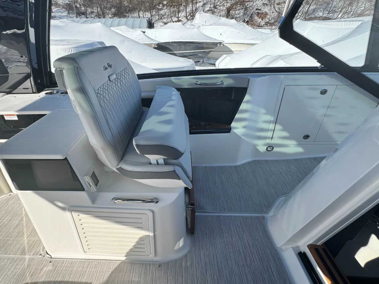 2026 Sea Ray Sundancer 370 Outboard 37.0 feet, Huntington, NY #20