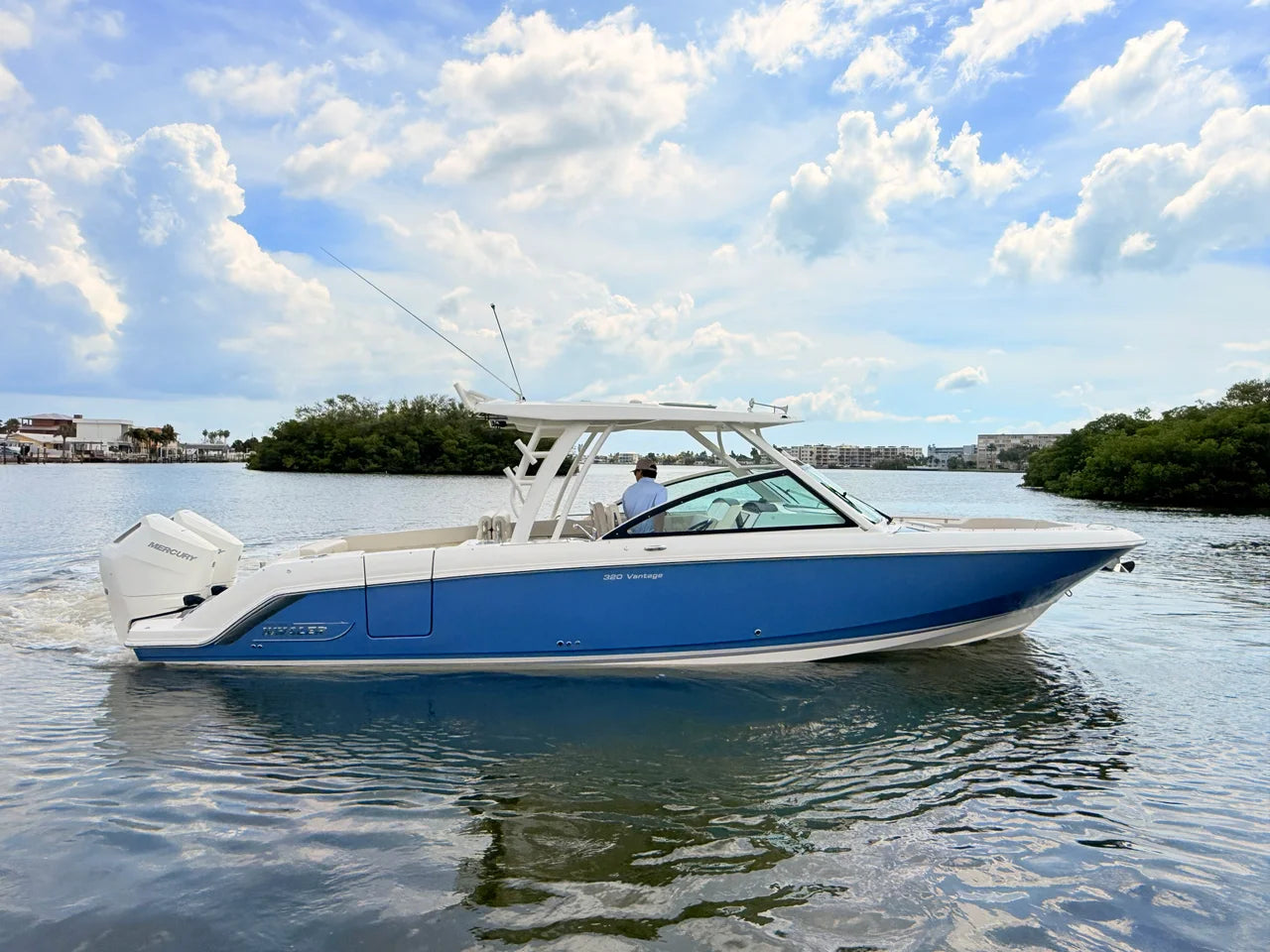 2024 Boston Whaler 320 Vantage 32.0 feet, St Petersburg, FL #2