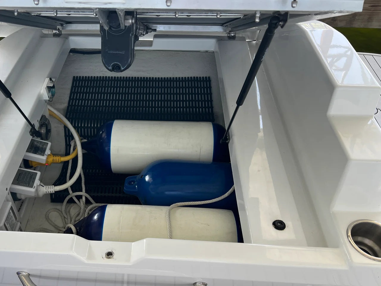 2018 Cruisers Yachts 35 EXPRESS 35.0 feet, Lewisville, TX #42