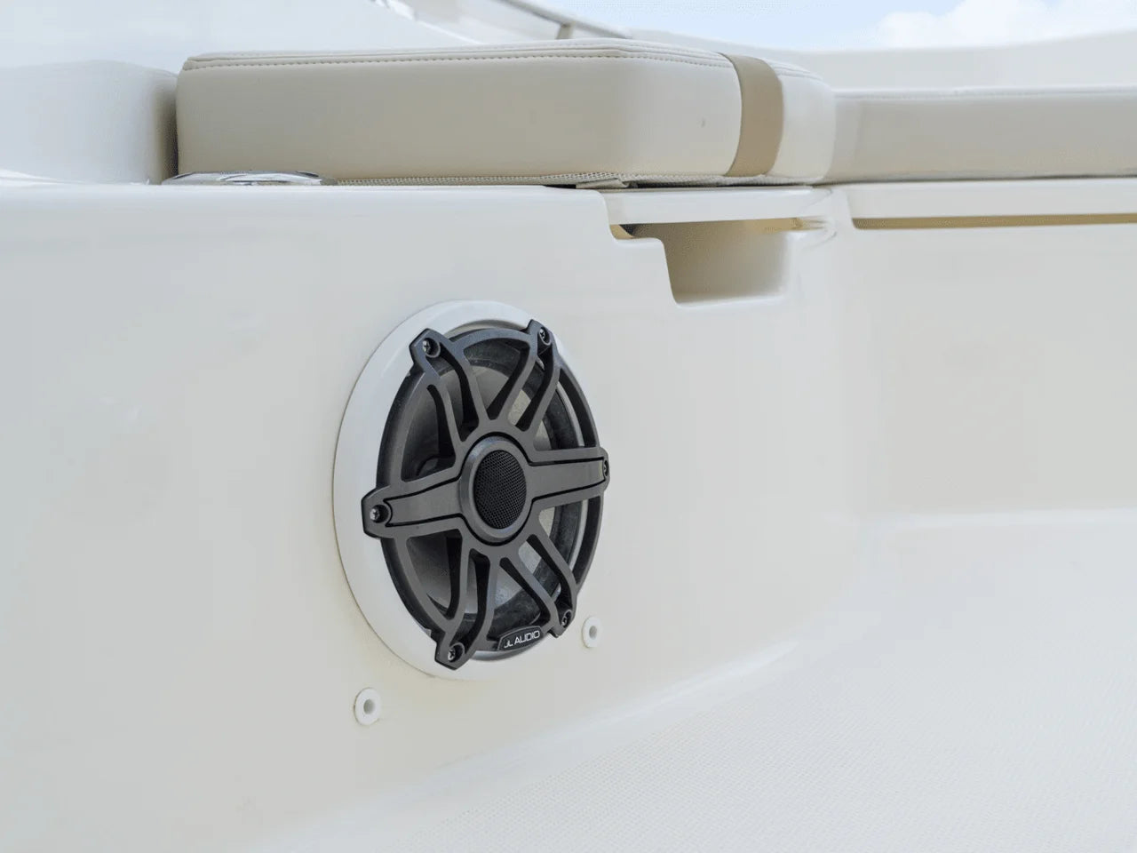 2027 Boston Whaler 250 Dauntless 25.0 feet, Panama City, FL #64