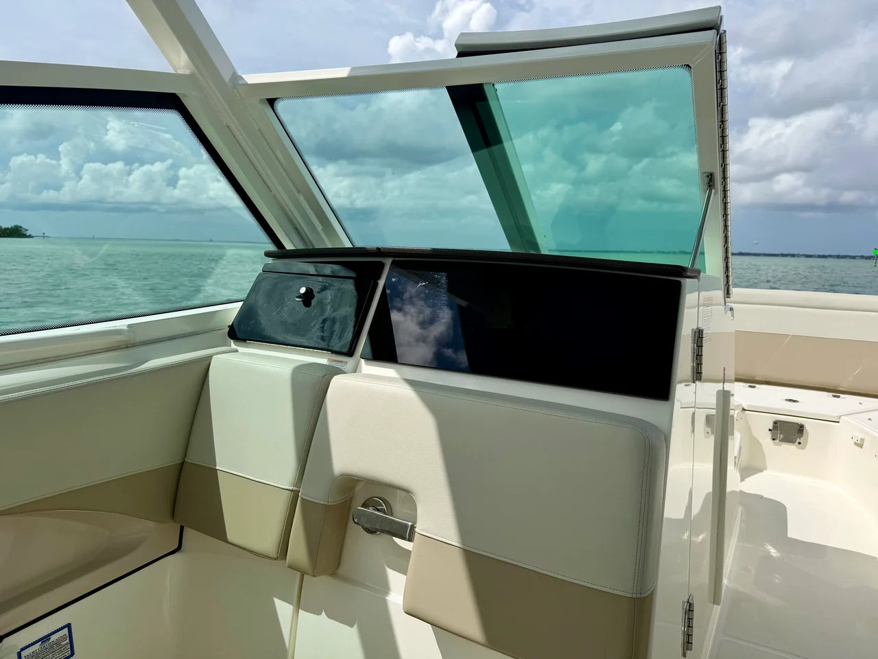 2024 Boston Whaler 280 VANTAGE 29.0 feet, Sarasota, FL #19