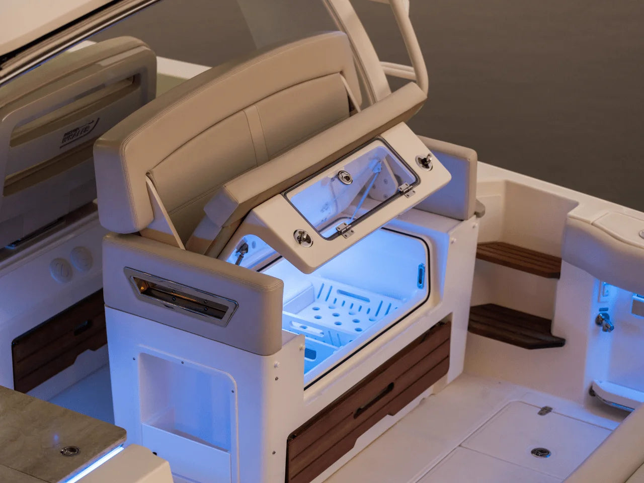 2026 Boston Whaler 380 Realm 38.0 feet, Inuvik, Northwest Territories #71