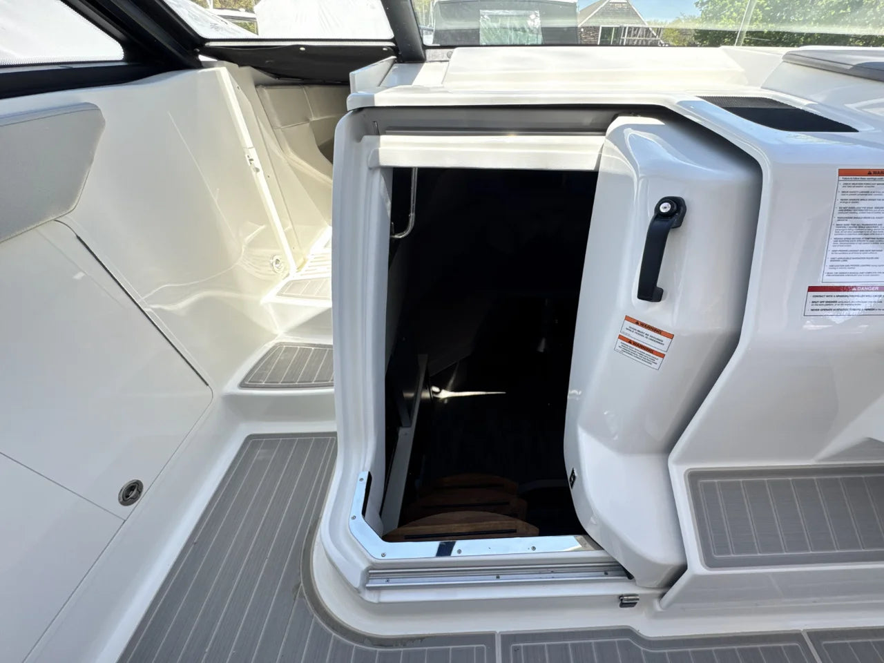 2026 Sea Ray Sundancer 320 Outboard 32.0 feet, Huntington, NY #28