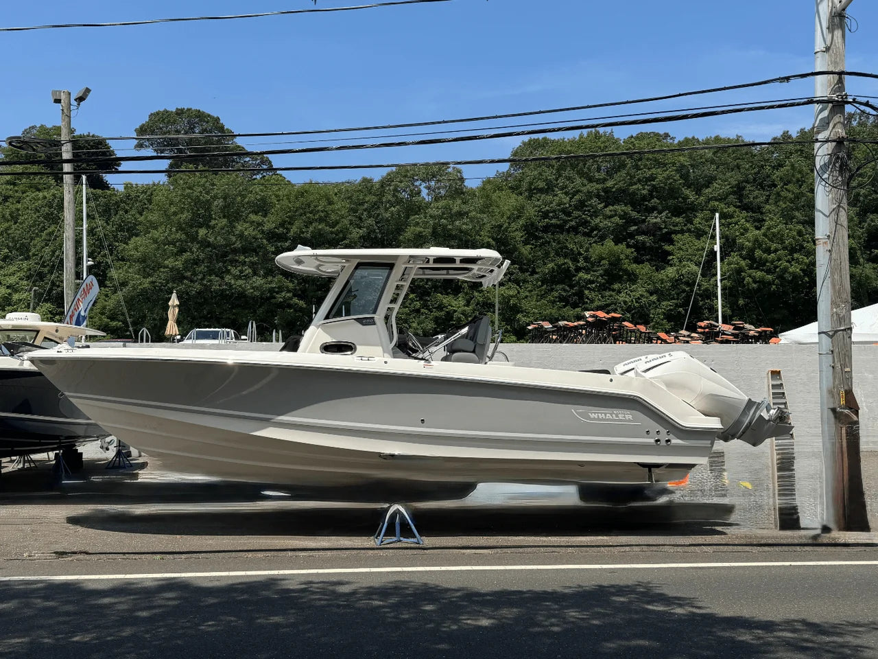 2026 Boston Whaler 250 Outrage 25.0 feet, Huntington, NY #7