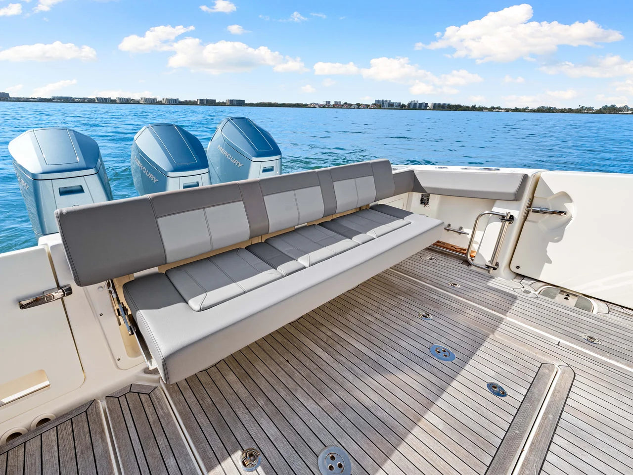 2023 Boston Whaler 420 OUTRAGE 42.0 feet, Fort Myers, FL #60