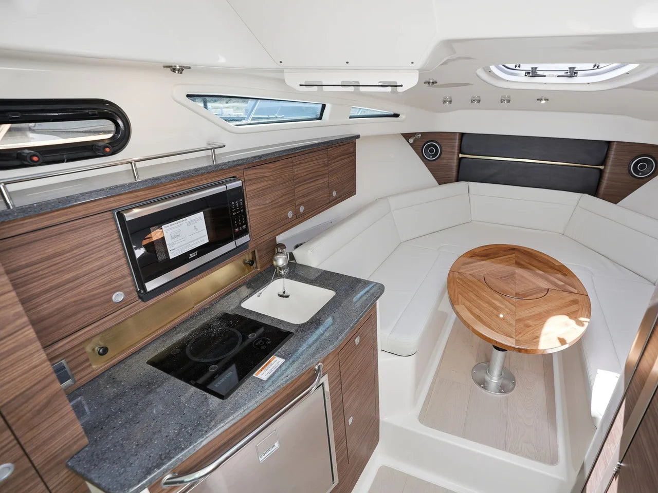 2026 Boston Whaler 325 Conquest 32.0 feet, Quincy, MA #27