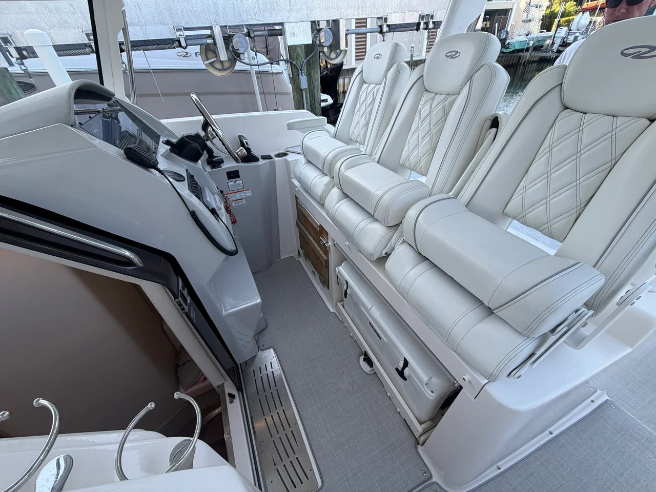 2024 Regal 330 SAV 34.0 feet, Clearwater, Florida #27