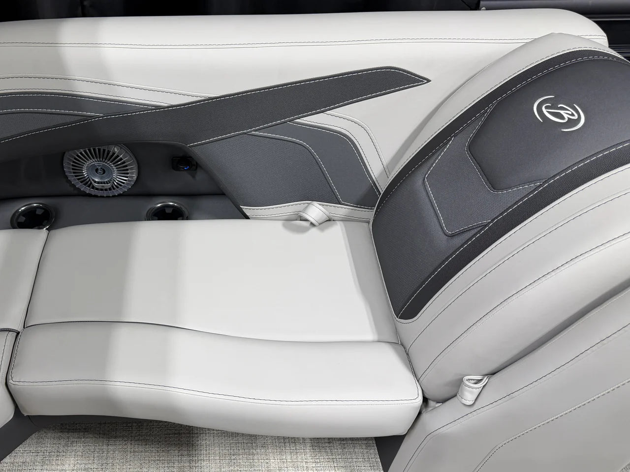 2027 Barletta CABRIO22QC 22.0 feet, Crosslake, Minnesota #70