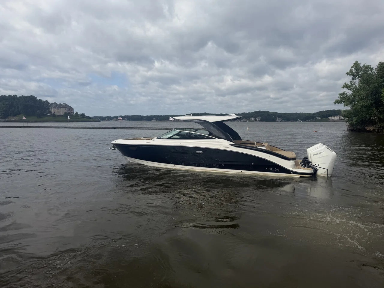 2026 Sea Ray SLX 360 OUTBOARD 36.0 feet, Lake Ozark, MO #4