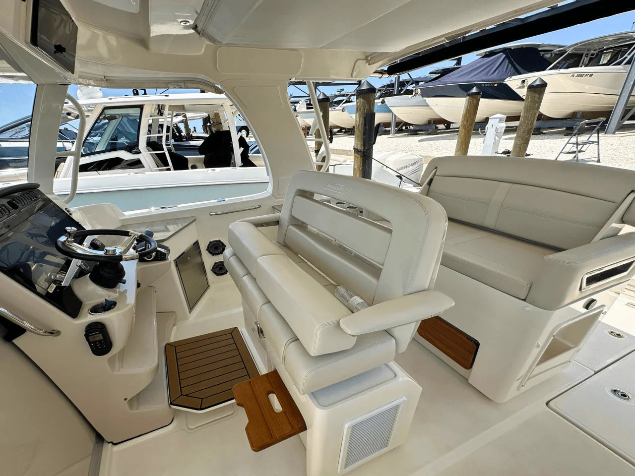 2023 Boston Whaler 350 REALM 35.0 feet, Sarasota, FL #15