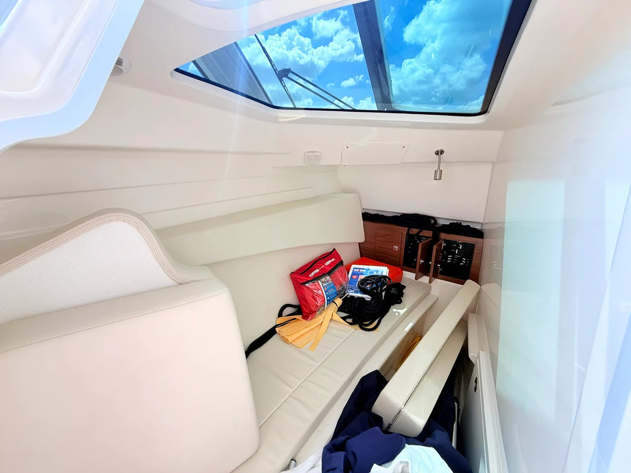 2024 Boston Whaler 320 Vantage 32.0 feet, St Petersburg, FL #56
