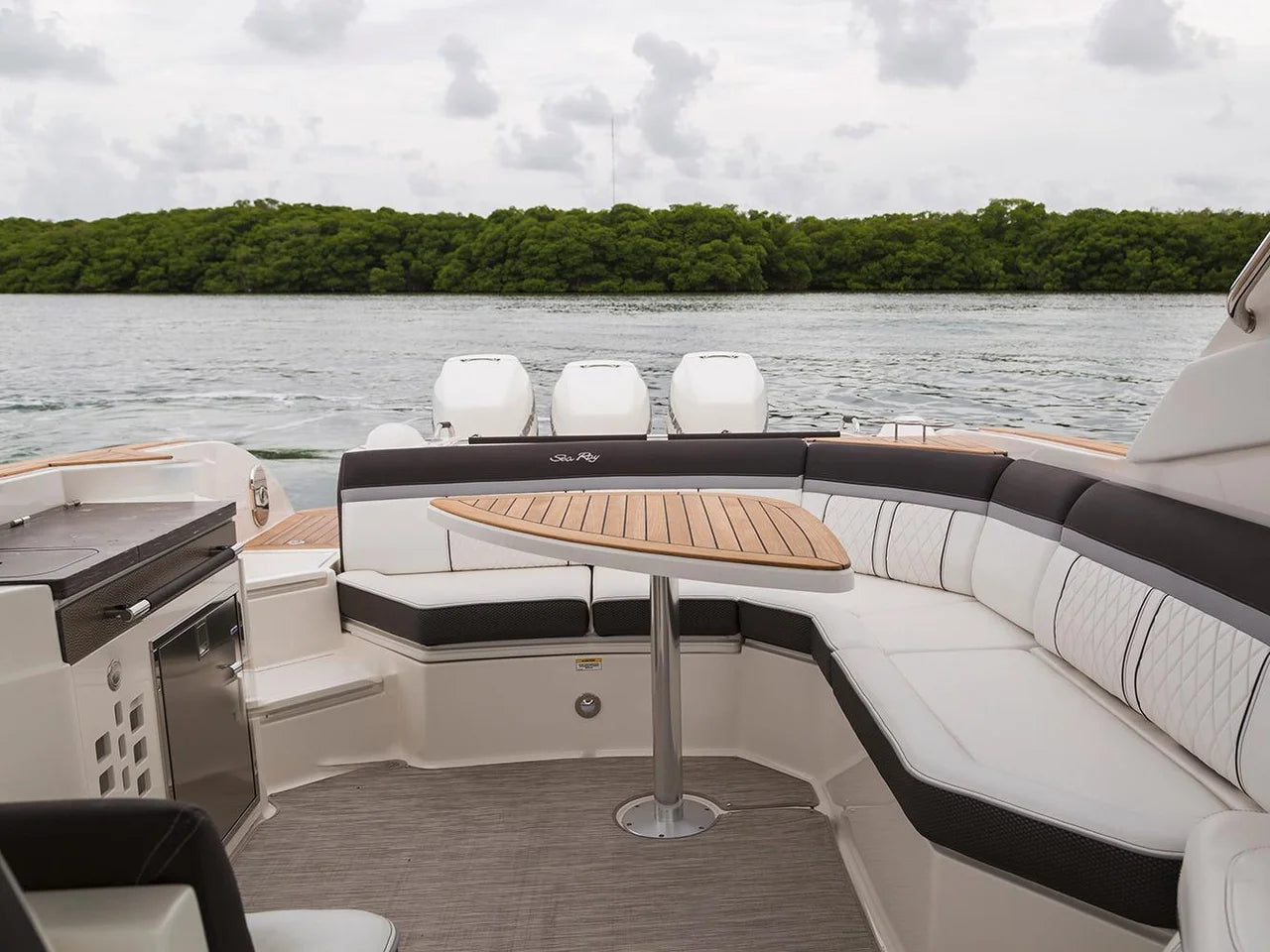 2026 Sea Ray SLX 350 Outboard 35.0 feet, Inuvik, Northwest Territories #15