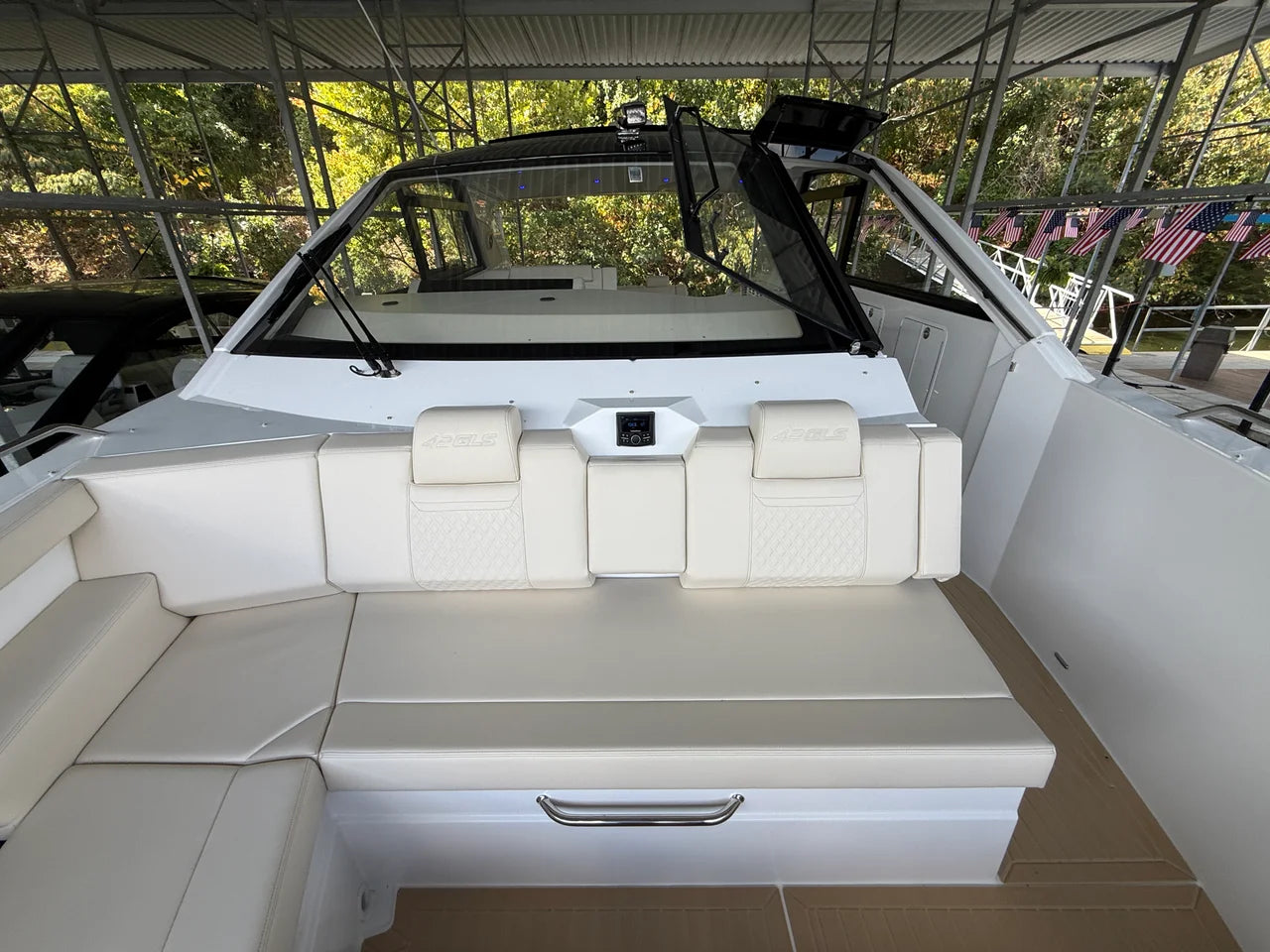 2027 Cruisers Yachts 42 GLS 42.0 feet, Lake Ozark, MO #42