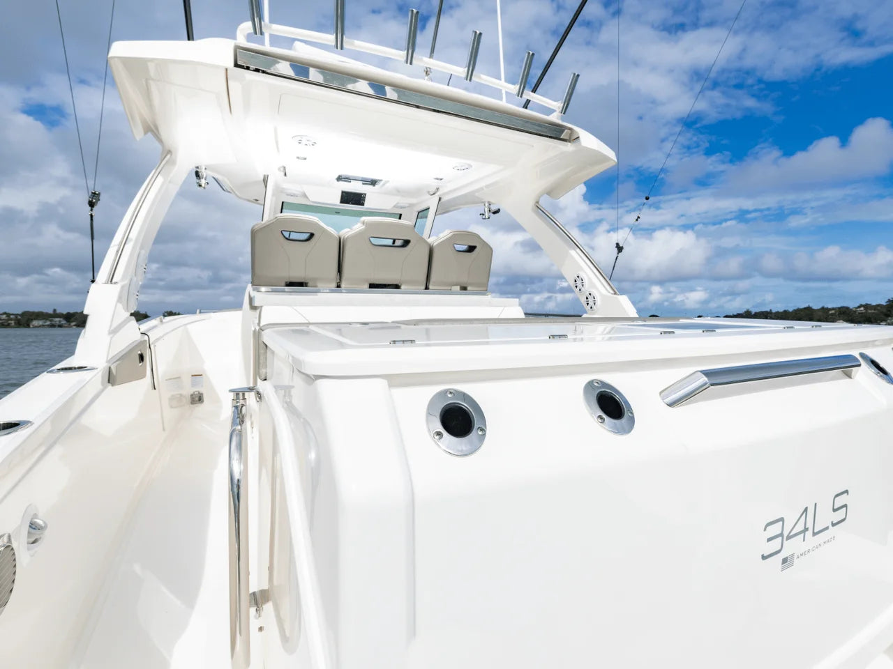 2025 Tiara Yachts LS 34 34.0 feet, Inuvik, Northwest Territories #25