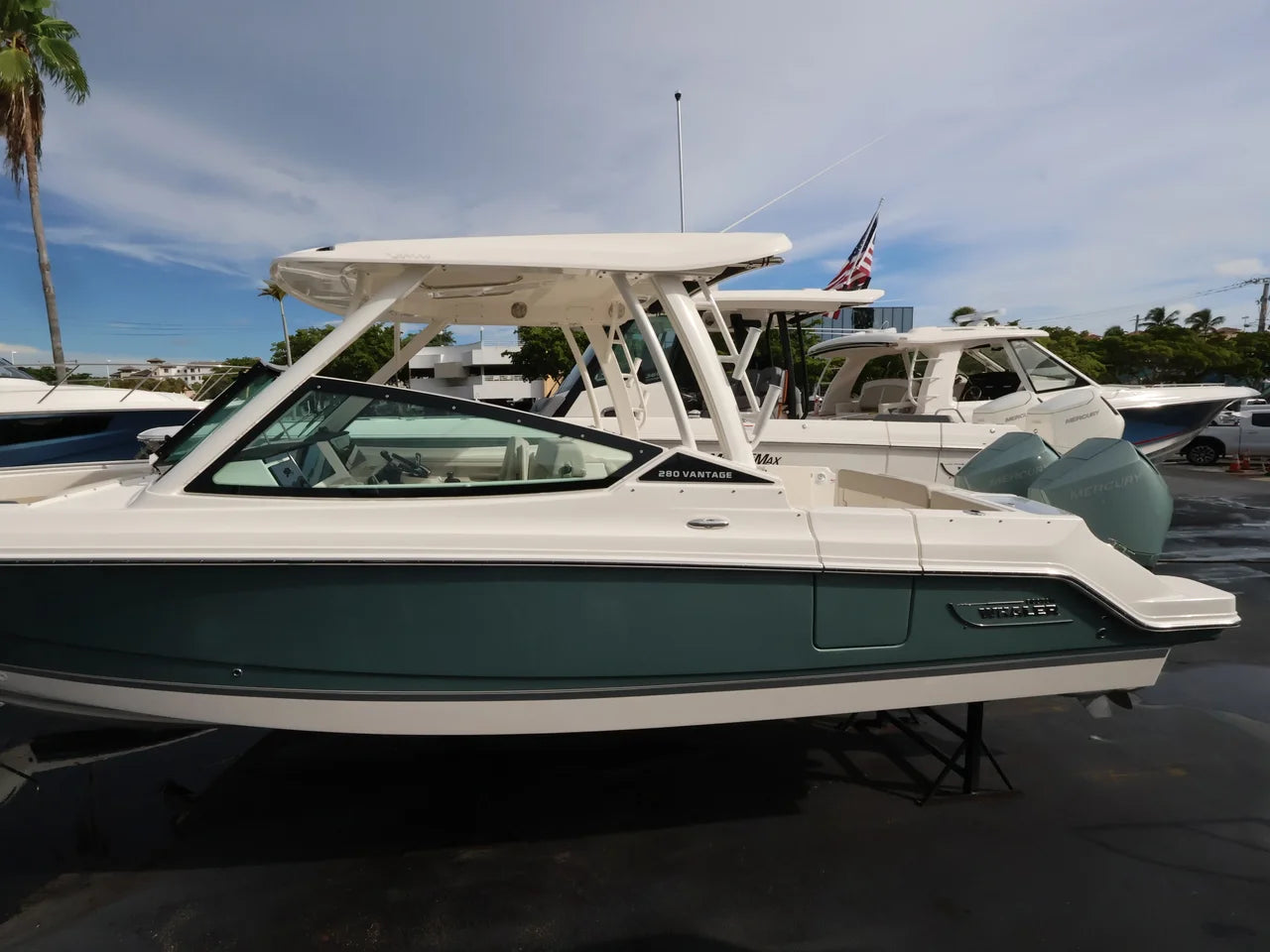 2027 Boston Whaler 280 Vantage 27.0 feet, Naples, Florida #2