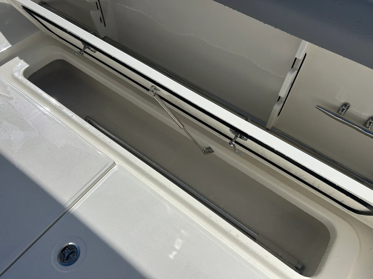 2026 Boston Whaler 330 Outrage 33.0 feet, Gulf Shores, AL #20