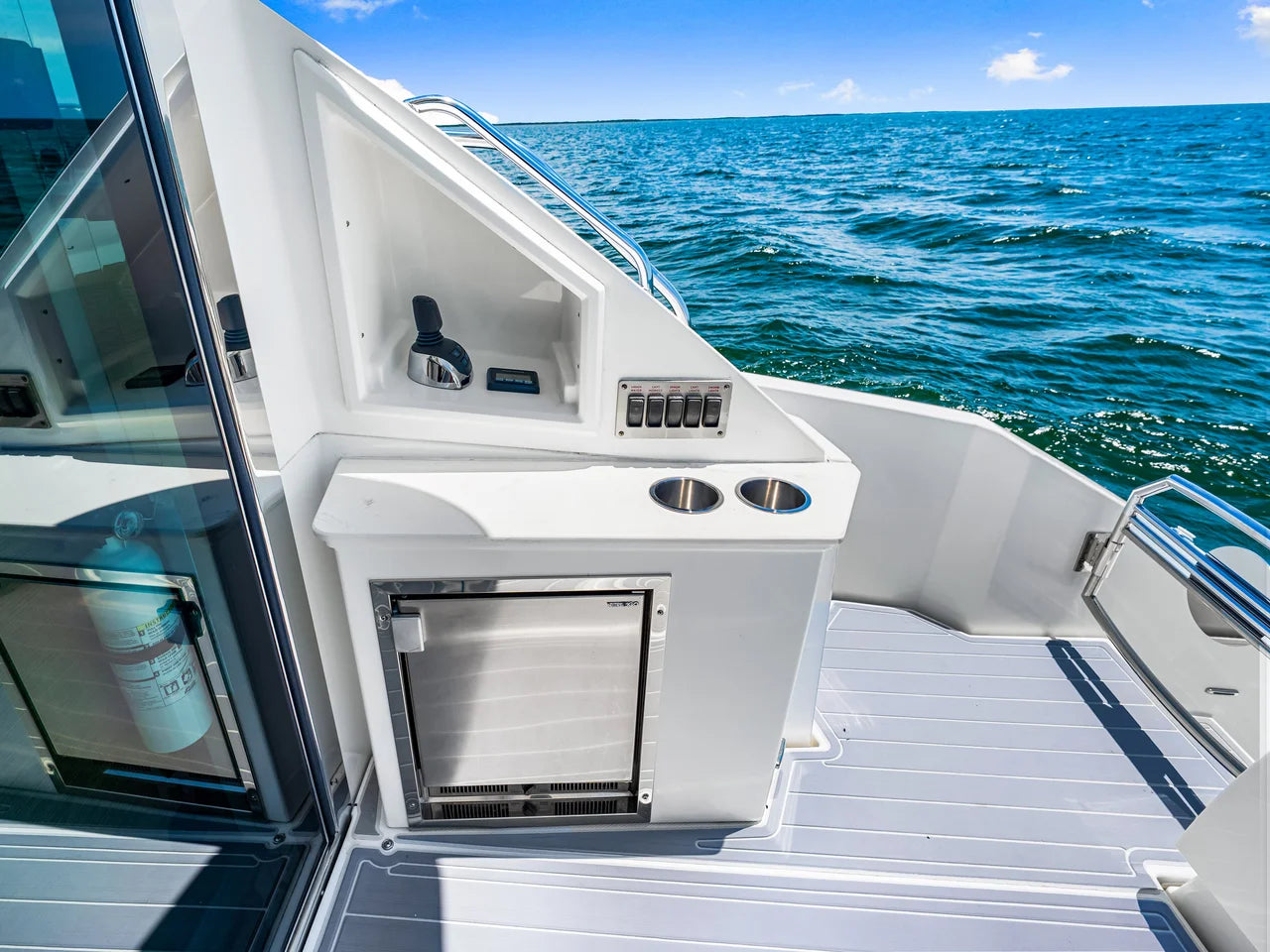 2020 Cruisers Yachts 50 CANTIUS 49.0 feet, Venice, Florida #30