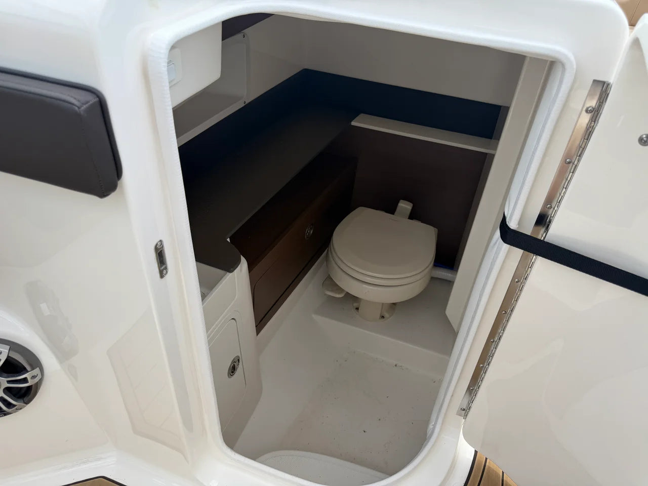 2024 Sea Ray SDX 290 Outboard 29.0 feet, Osage Beach, MO #61