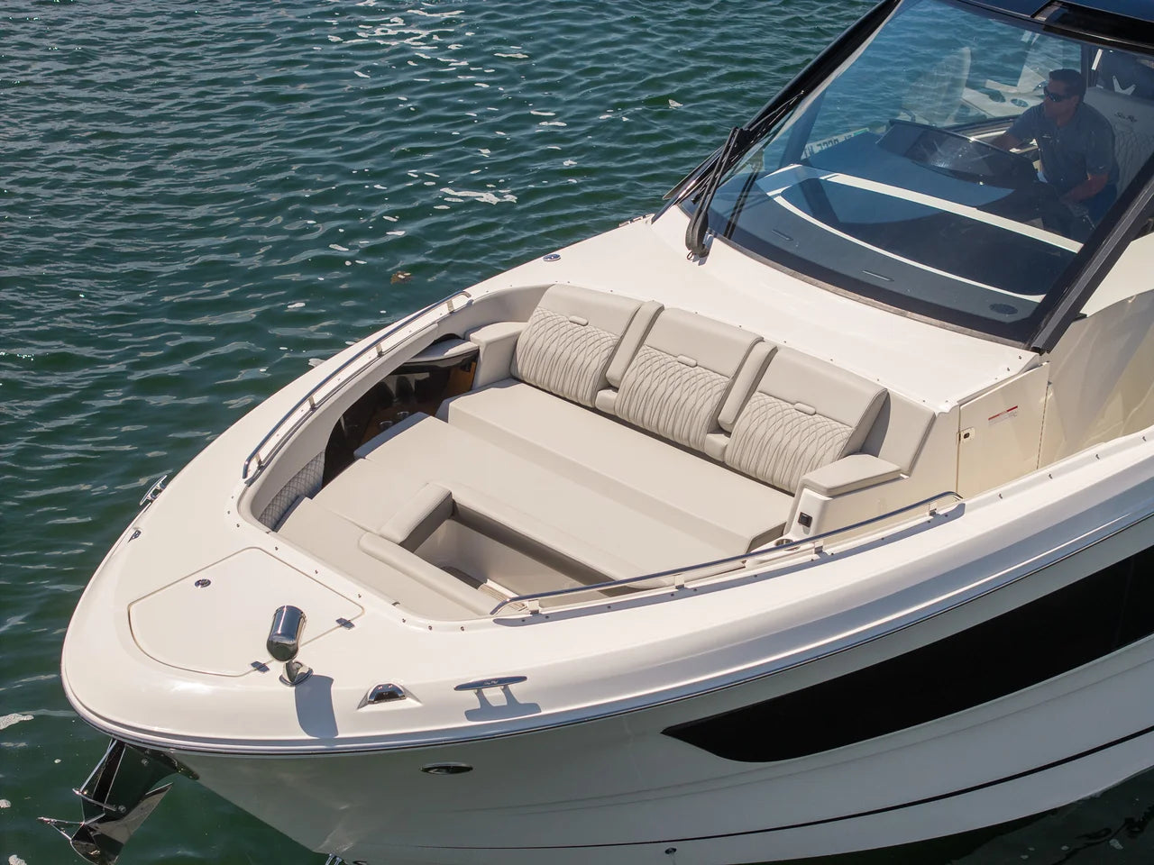 2026 Sea Ray Sundancer 370 Outboard 37.0 feet, Miami, FL #5