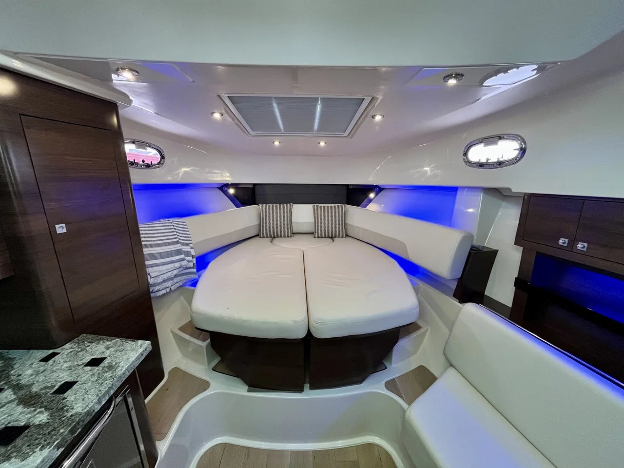 2019 Boston Whaler 345 CONQUEST 35.0 feet, Venice, Florida #30