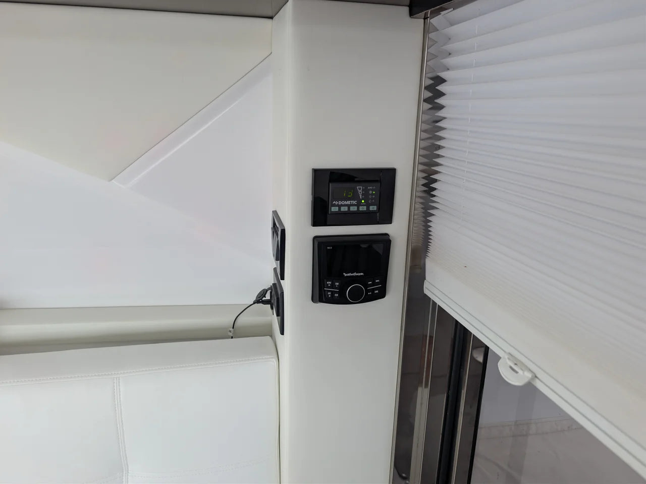 2024 Cruisers Yachts 42 CANTIUS 42.0 feet, Grasonville, MD #24