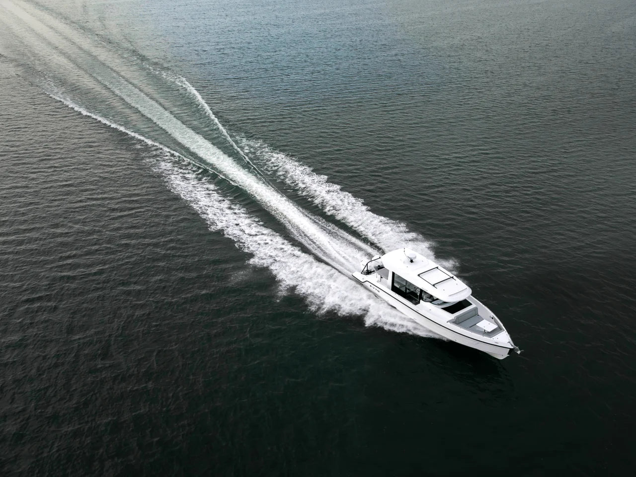 2026 Cruisers Yachts 38 VTR EC 38.0 feet, Inuvik, Northwest Territories #37