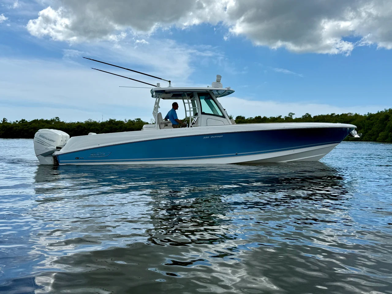 2022 Boston Whaler 350 OUTRAGE 35.0 feet, Fort Myers, FL #2