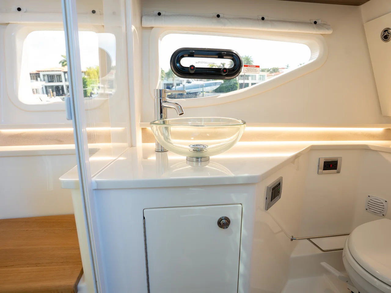 2026 Sea Ray Sundancer 370 Outboard 37.0 feet, Miami, FL #30