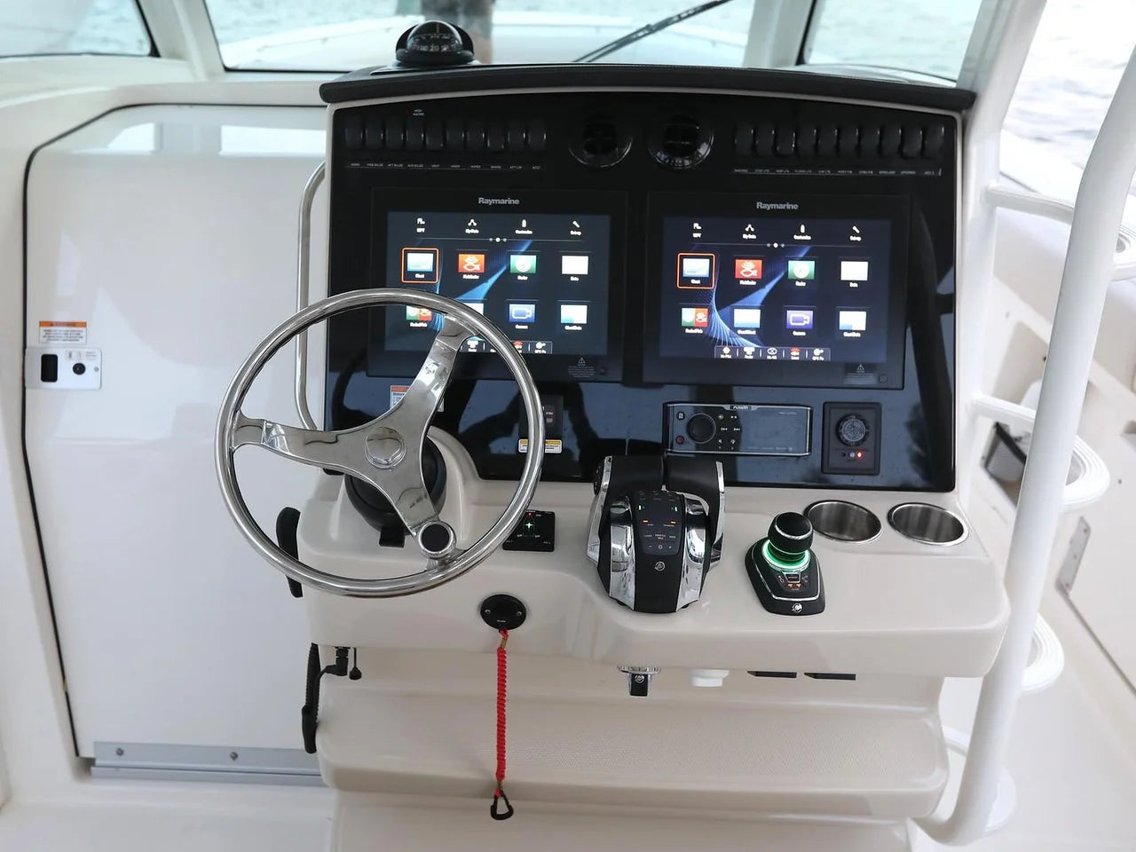 2026 Boston Whaler 380 Outrage 38.0 feet, Inuvik, Northwest Territories #17