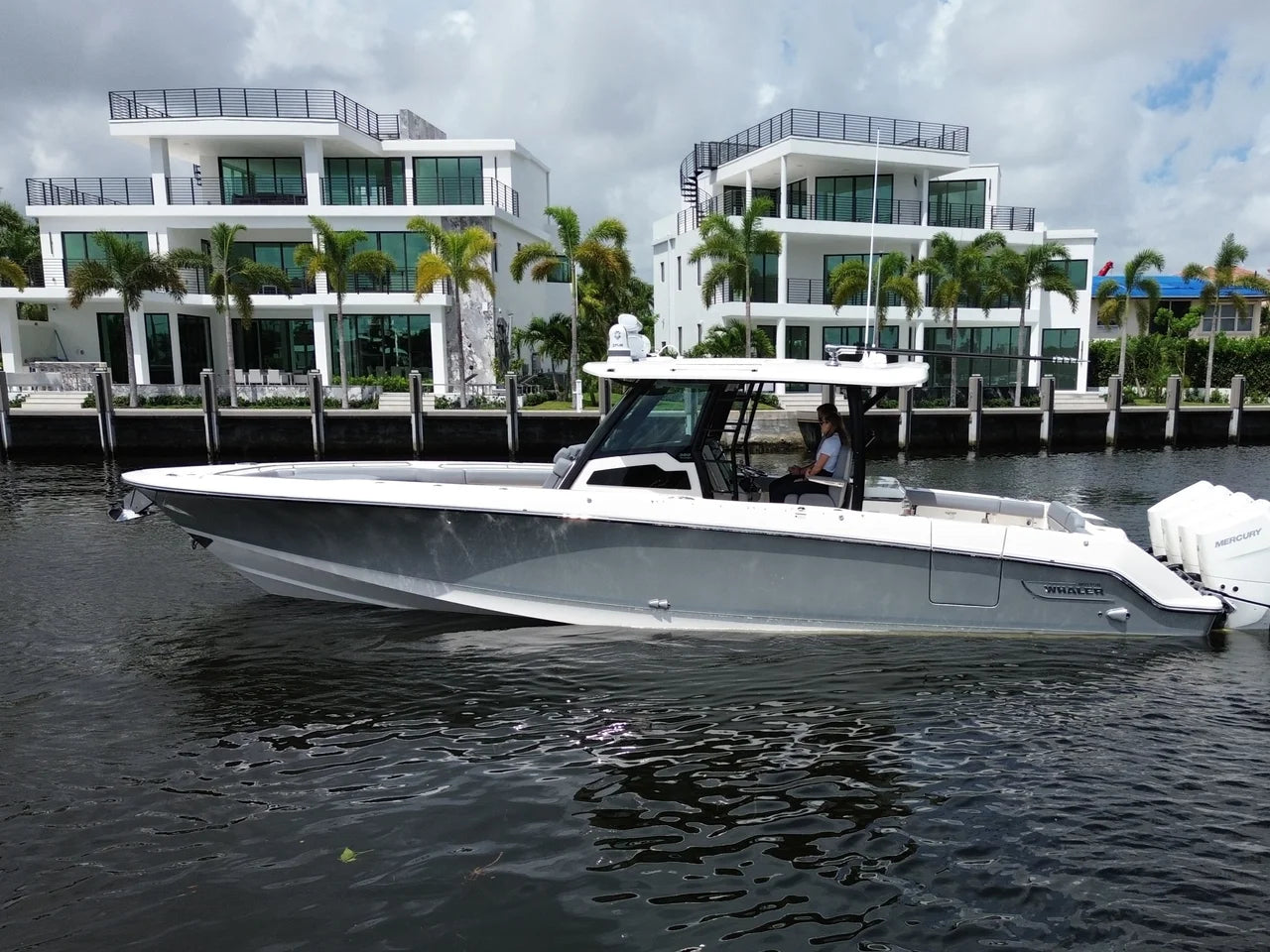 2027 Boston Whaler 380 Outrage 38.0 feet, Pompano Beach, Florida #4
