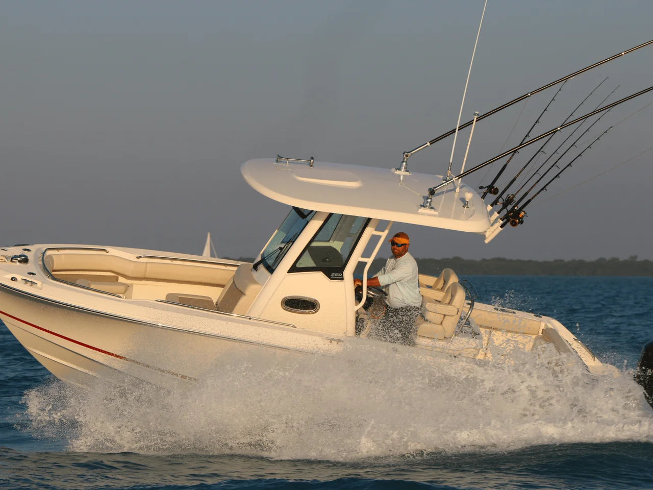 2027 Boston Whaler 250 Outrage 25.0 feet, Wrightsville Beach, North Carolina #19