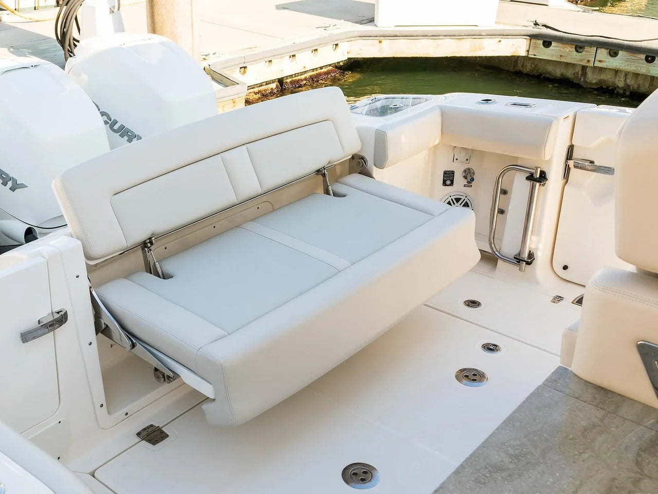 2027 Boston Whaler 350 Realm 35.0 feet, Jupiter, Florida #20