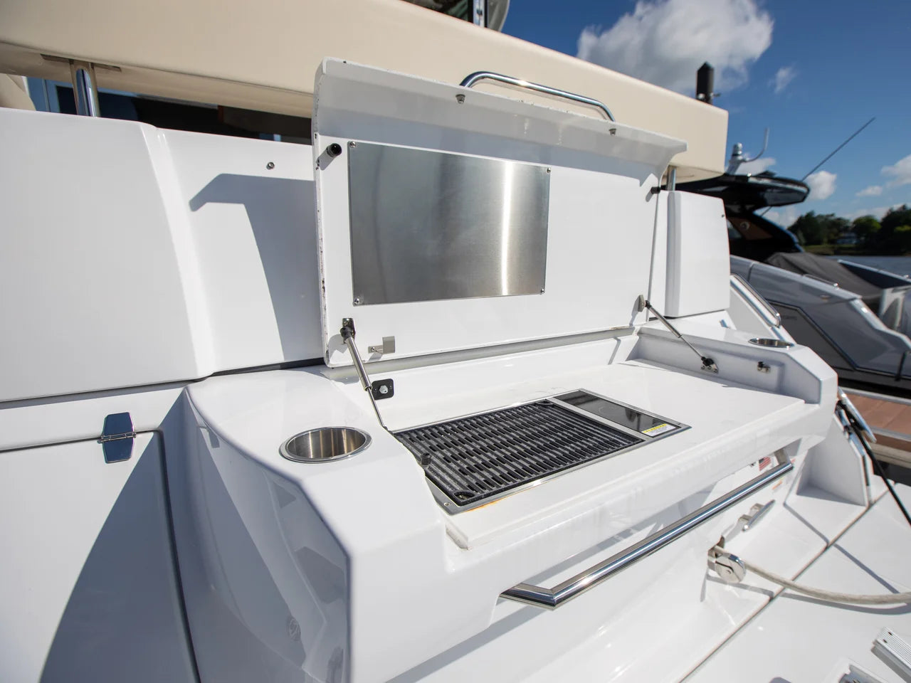 2024 Cruisers Yachts 50 Cantius 50.0 feet, Brick Township, New Jersey #10