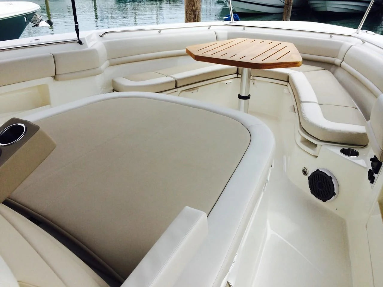 2026 Boston Whaler 380 Outrage 38.0 feet, Inuvik, Northwest Territories #15