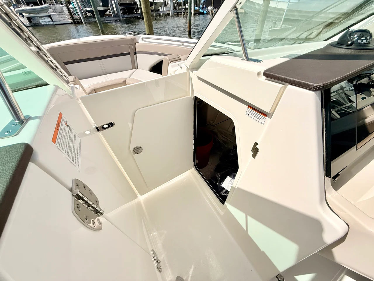 2026 Boston Whaler 280 Vantage 28.0 feet, Naples, Florida #60