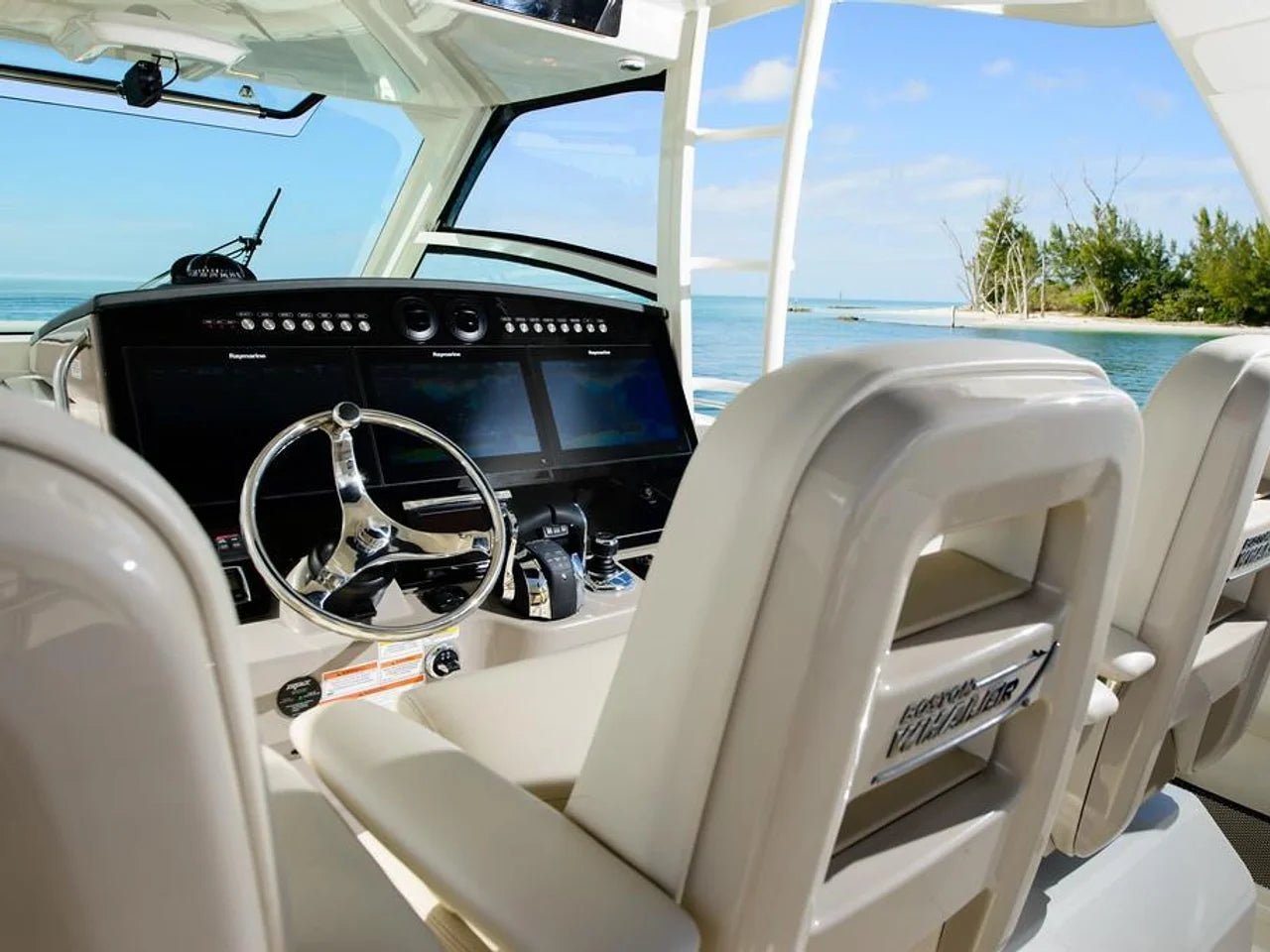2026 Boston Whaler 420 Outrage 42.0 feet, Inuvik, Northwest Territories #66