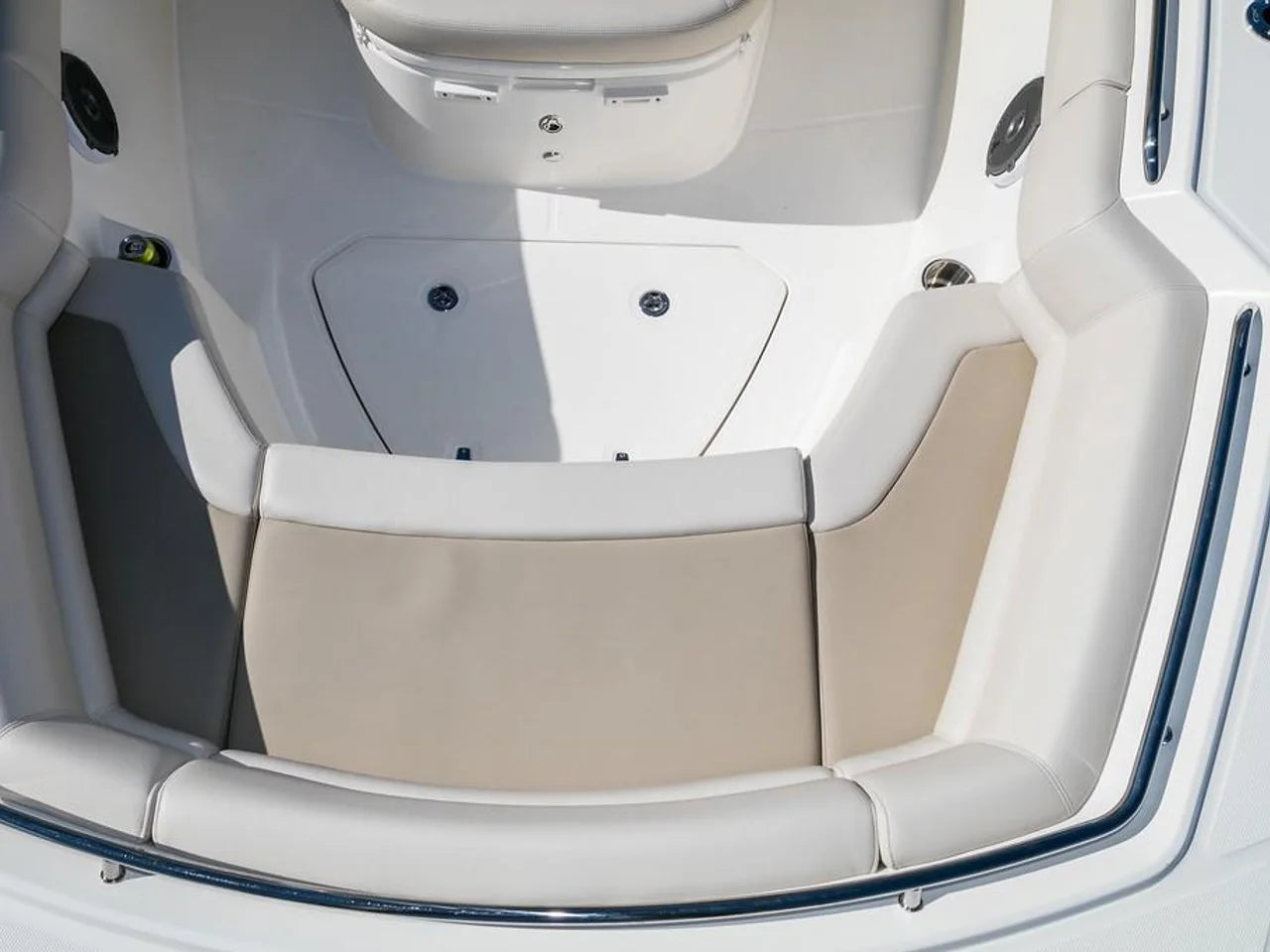 2027 Boston Whaler 330 Outrage 33.0 feet, Naples, Florida #9