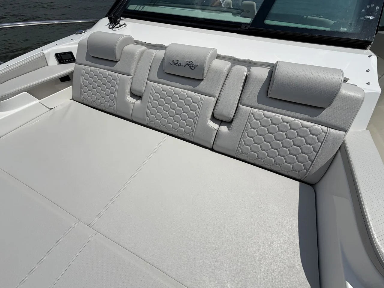 2026 Sea Ray Sundancer 320 Outboard 32.0 feet, Seabrook, TX #15
