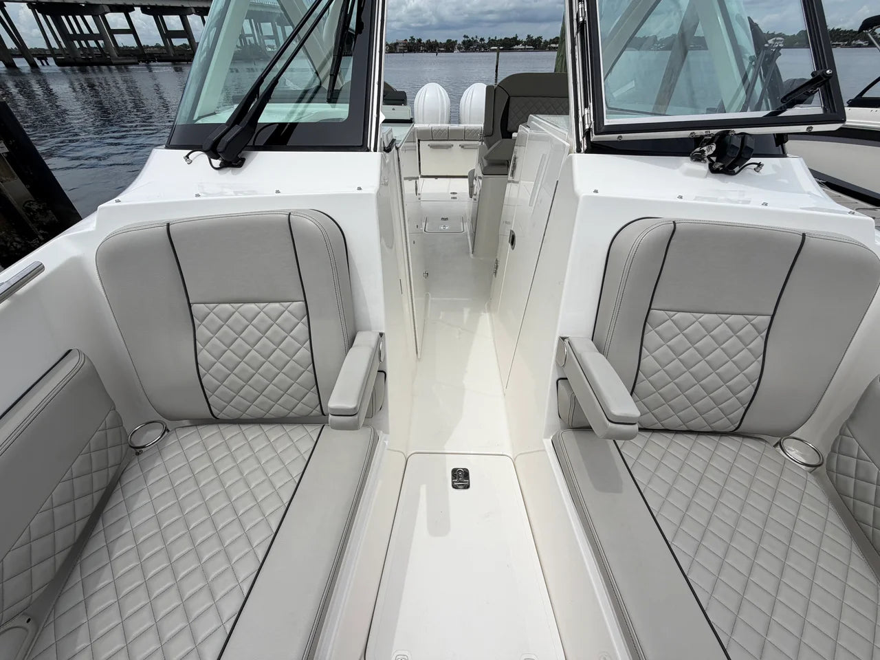 2025 Pursuit 306 DC 30.0 feet, Stuart, Florida #43
