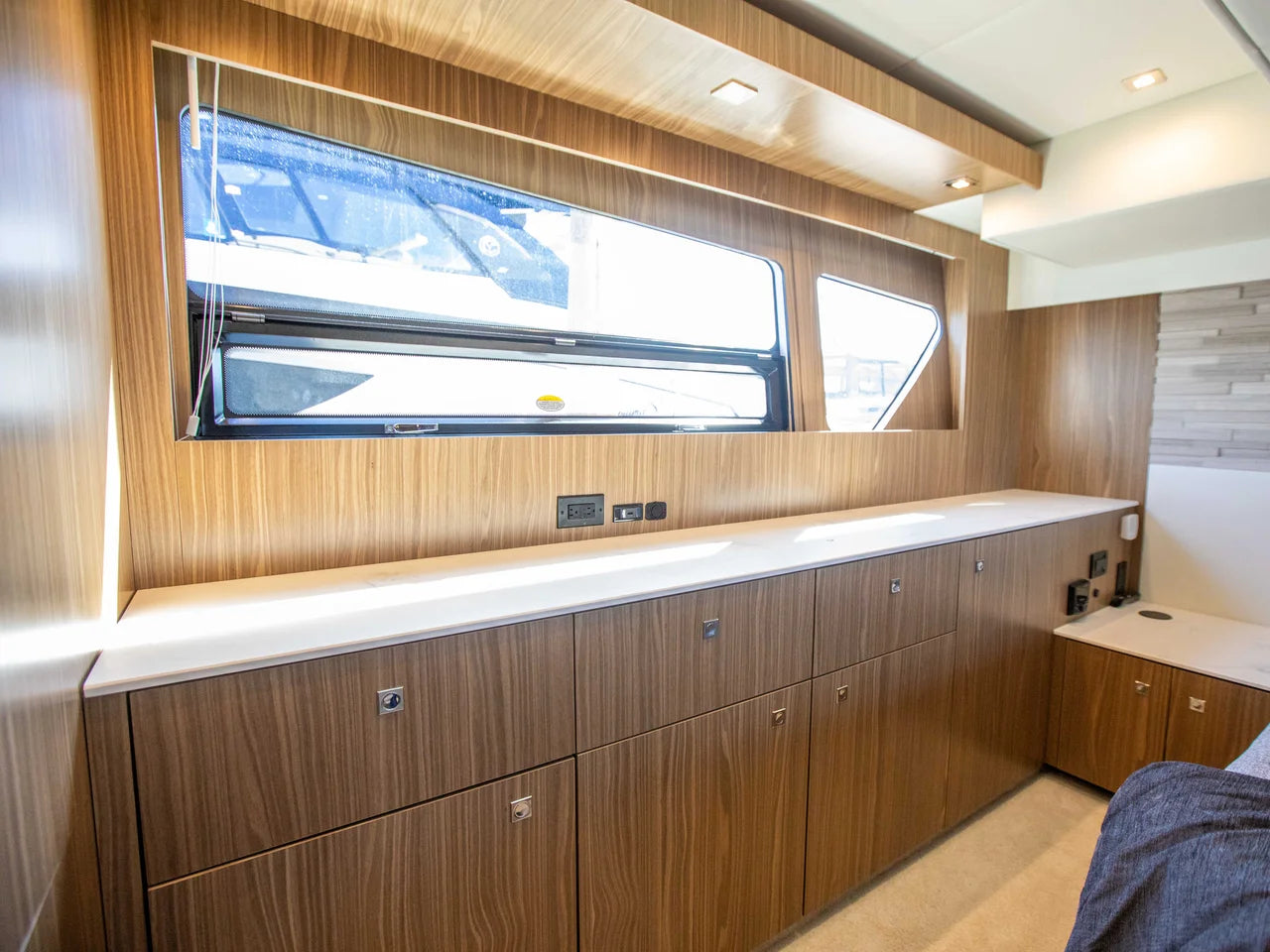 2024 Cruisers Yachts 50 Cantius 50.0 feet, Brick Township, New Jersey #77