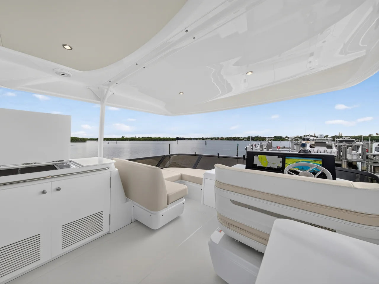 2026 Cruisers Yachts 57 FLY 57.0 feet, Stuart, Florida #80