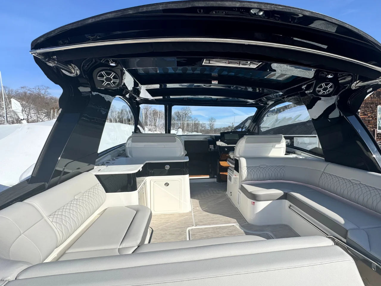 2026 Sea Ray Sundancer 370 Outboard 37.0 feet, Huntington, NY #7