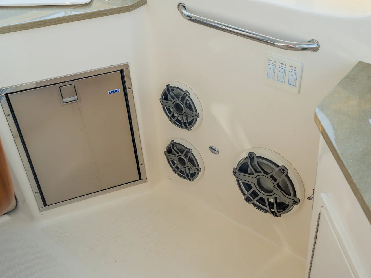 2026 Boston Whaler 350 Realm 35.0 feet, Wrightsville Beach, North Carolina #27