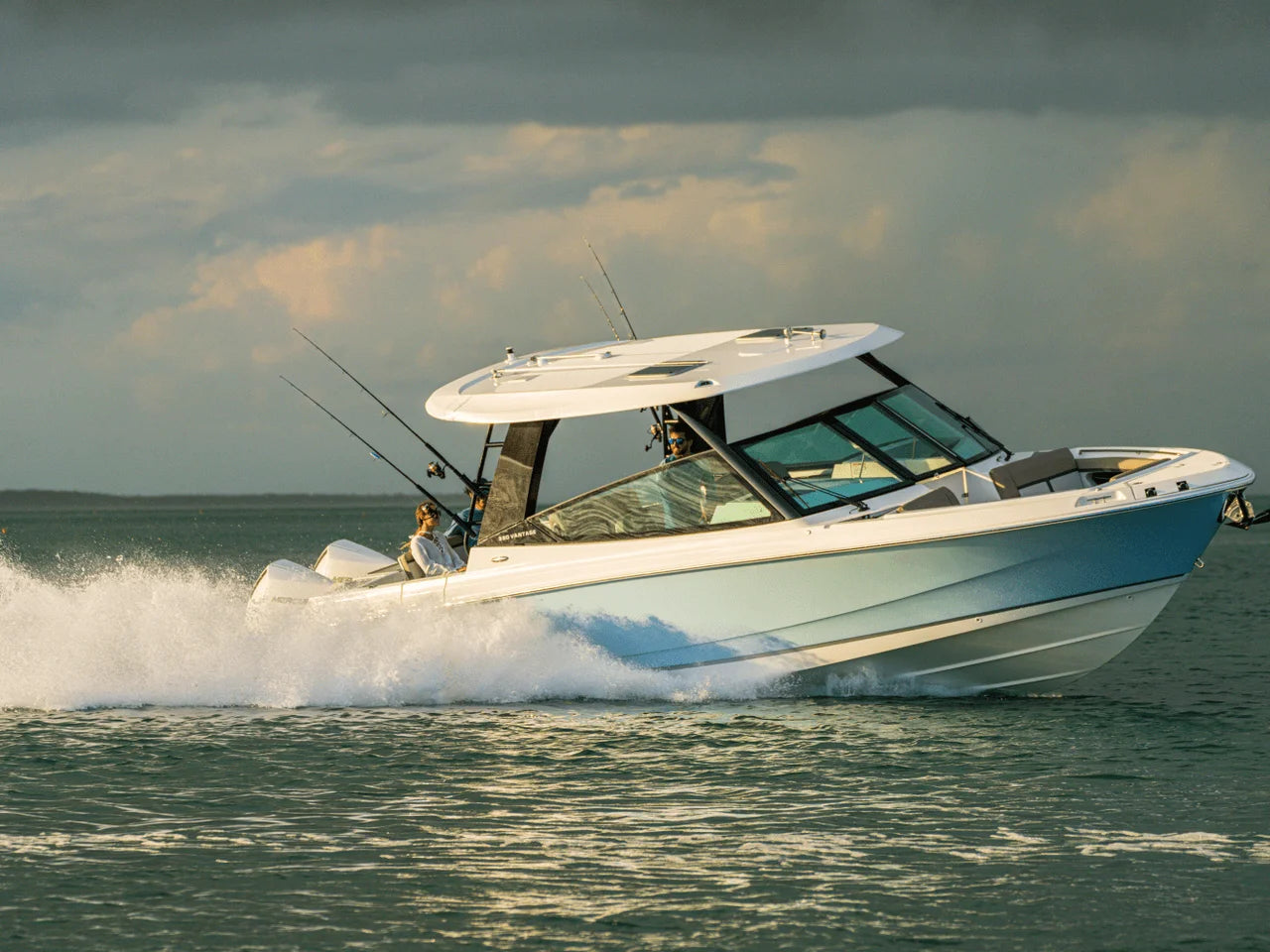 2027 Boston Whaler 330 Vantage 33.0 feet, Naples, Florida #2