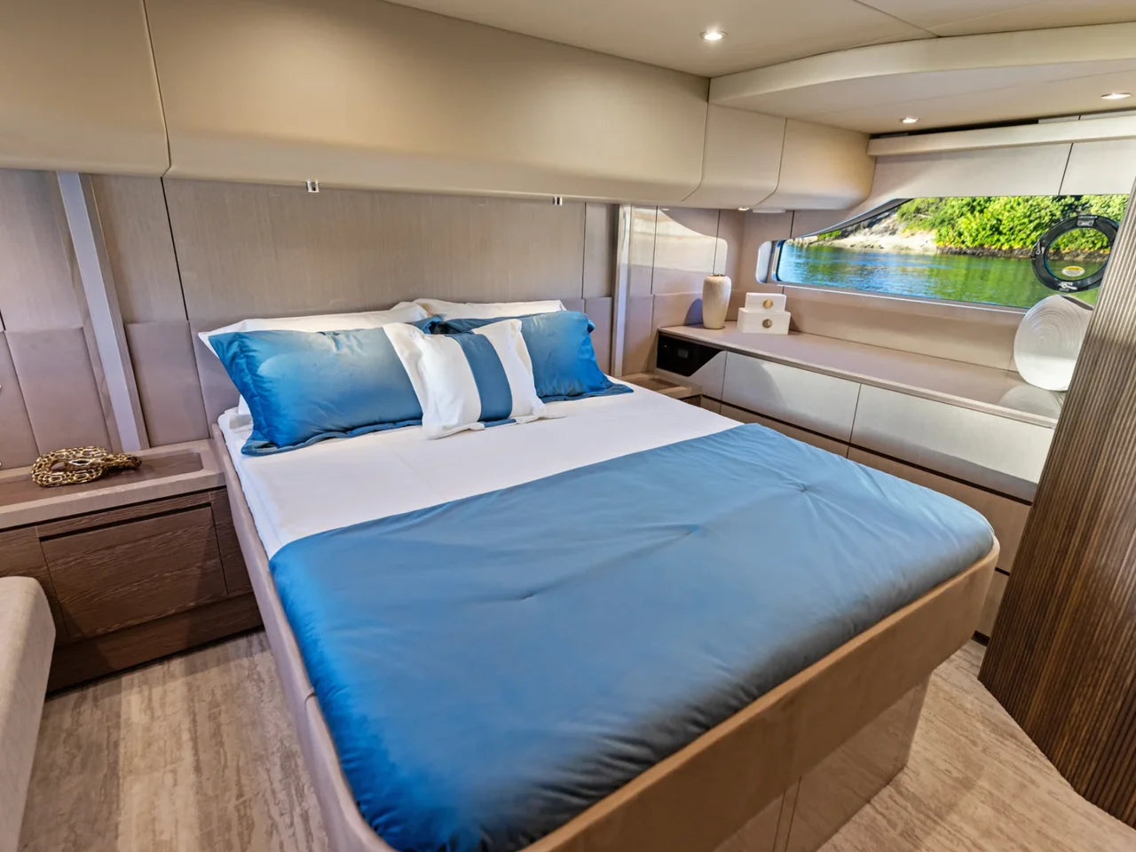 2027 Cruisers Yachts 50 FLY 50.0 feet, Brick Township, New Jersey #56