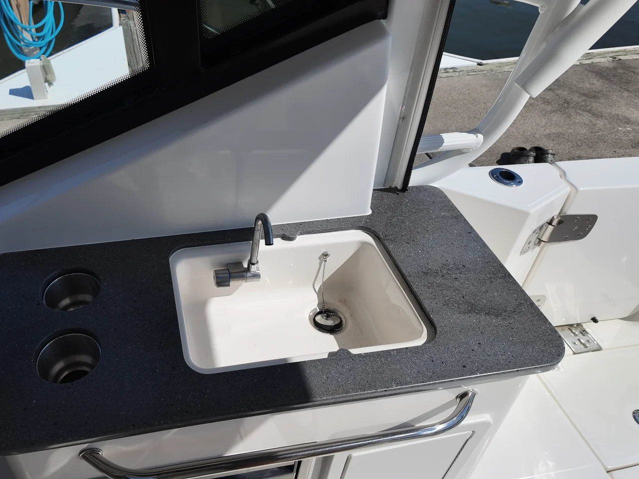 2026 Boston Whaler 325 Conquest 32.0 feet, Thunderbolt, GA #21