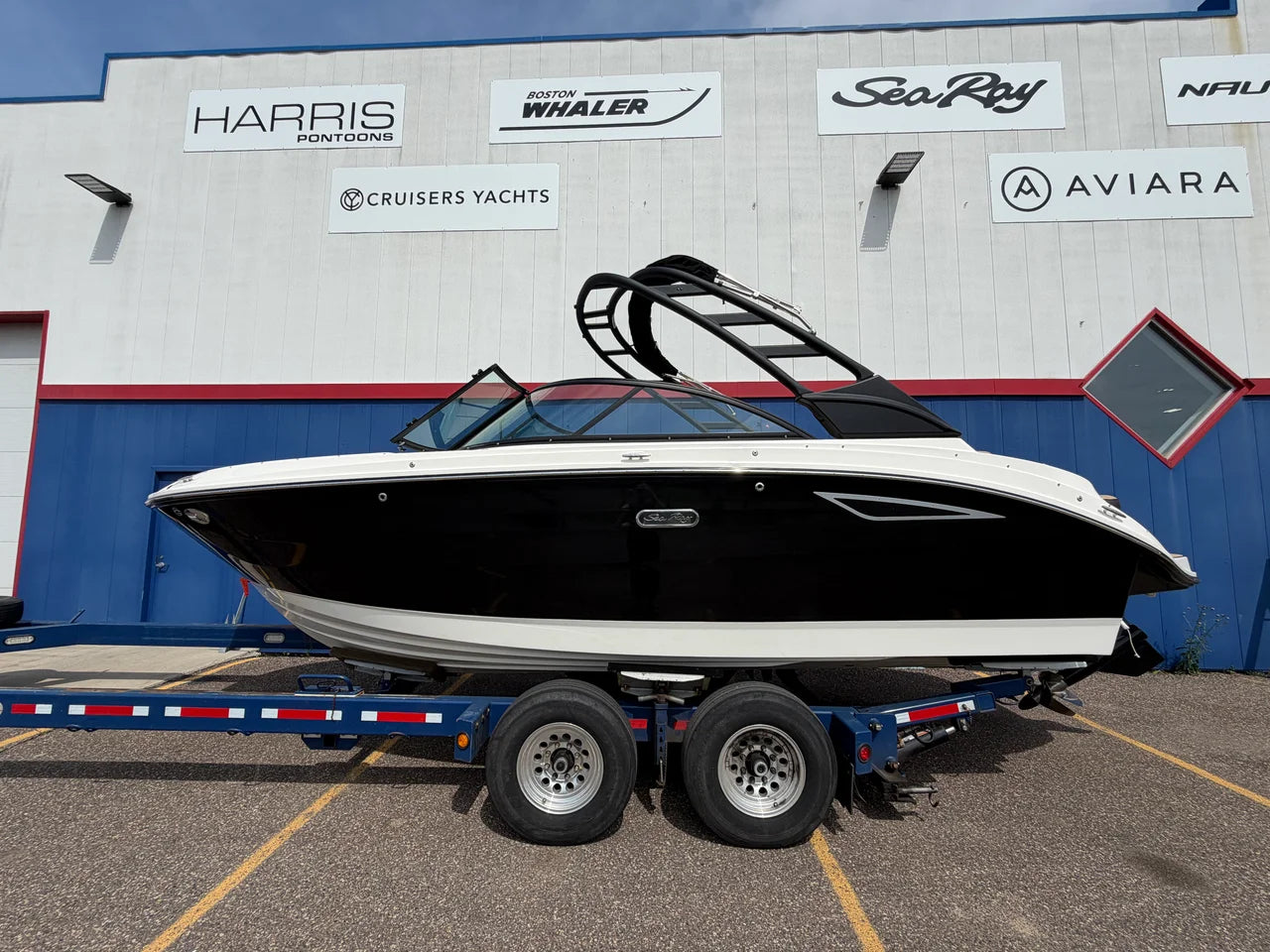 2026 Sea Ray SDX 230 Surf 23.0 feet, Excelsior, Minnesota #1