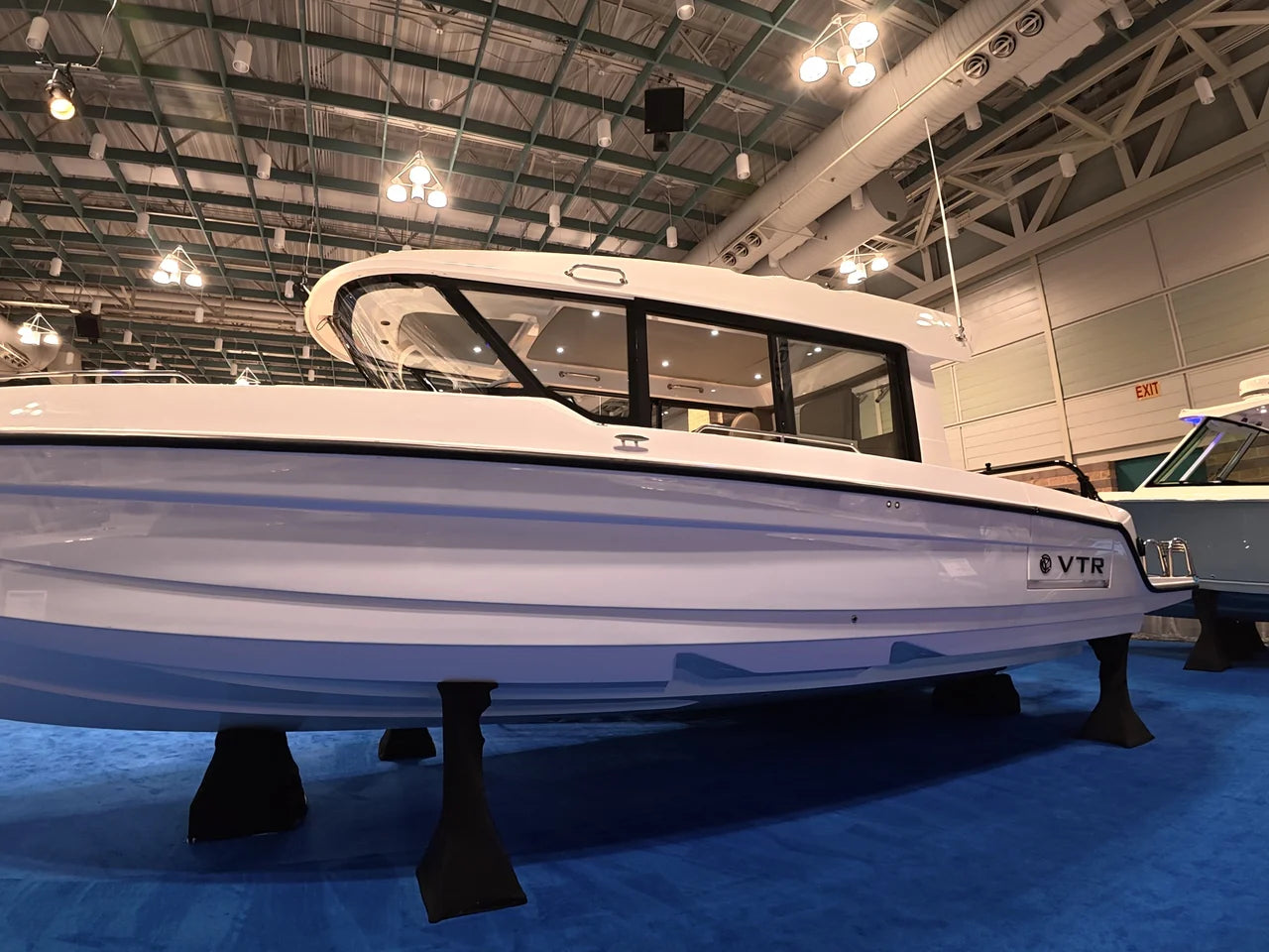 2026 Cruisers Yachts 38 VTR EC 38.0 feet, Somers Point, New Jersey #7