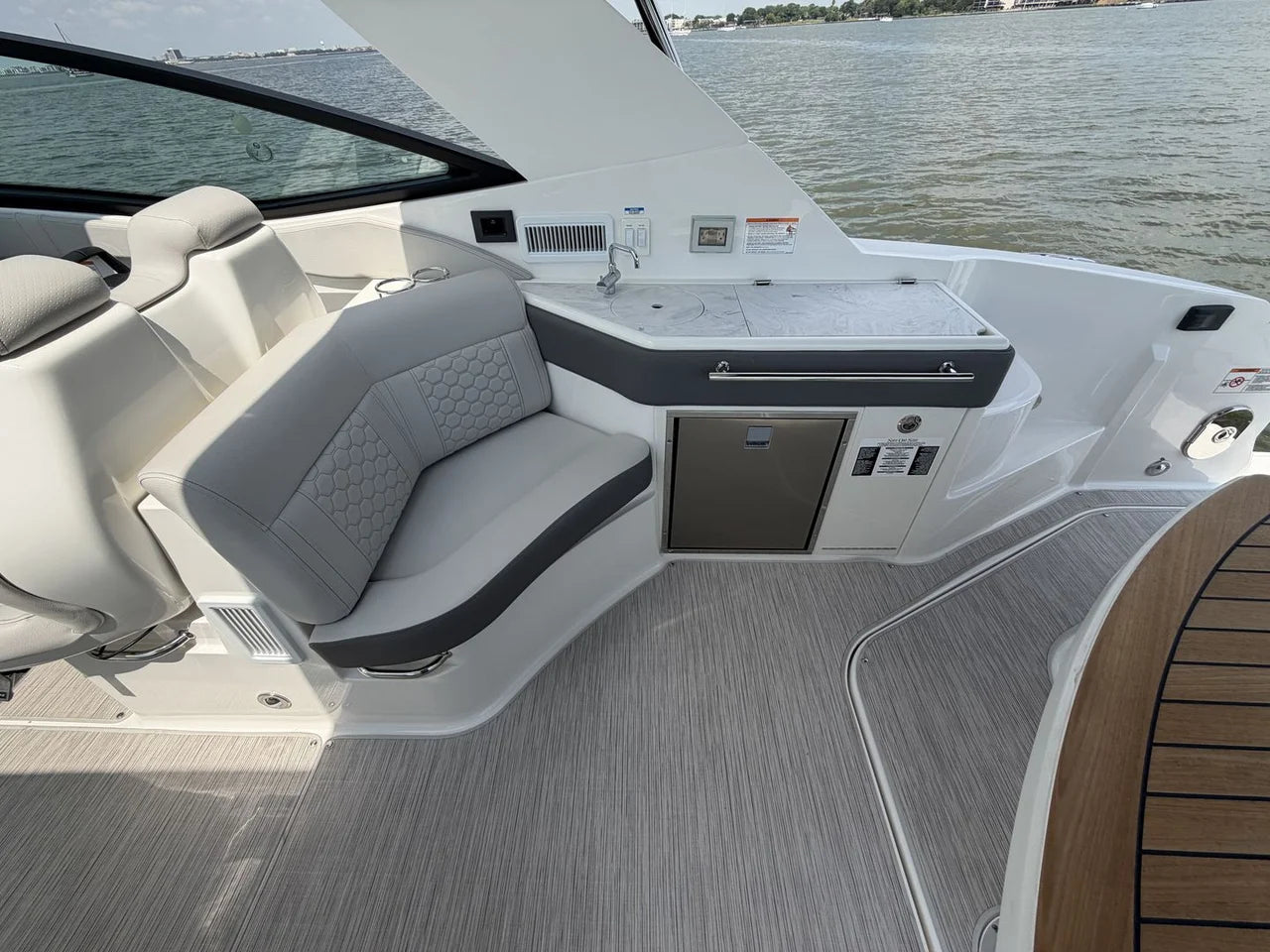2026 Sea Ray Sundancer 320 Outboard 32.0 feet, Seabrook, TX #28