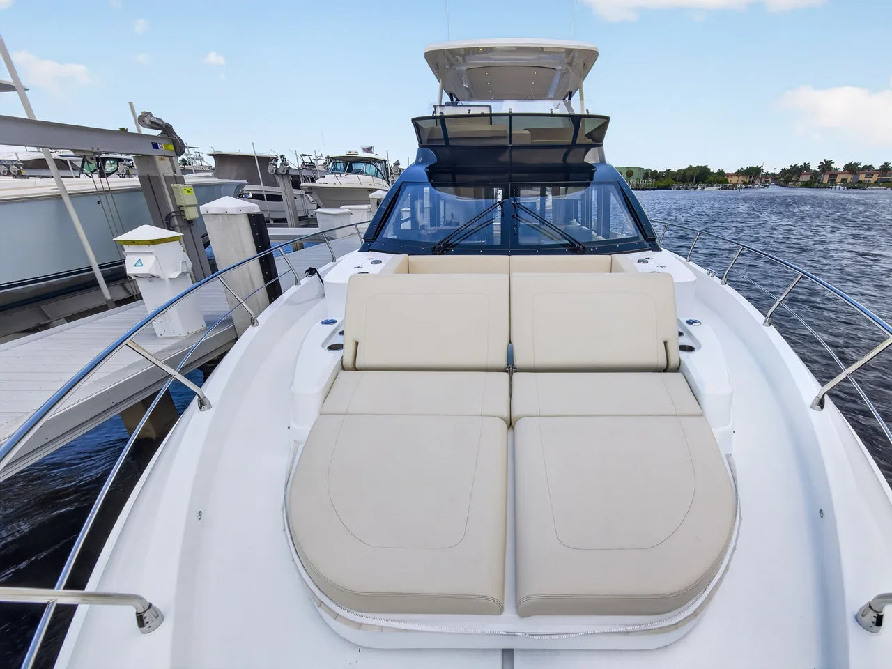 2026 Cruisers Yachts 57 FLY 57.0 feet, Stuart, Florida #40